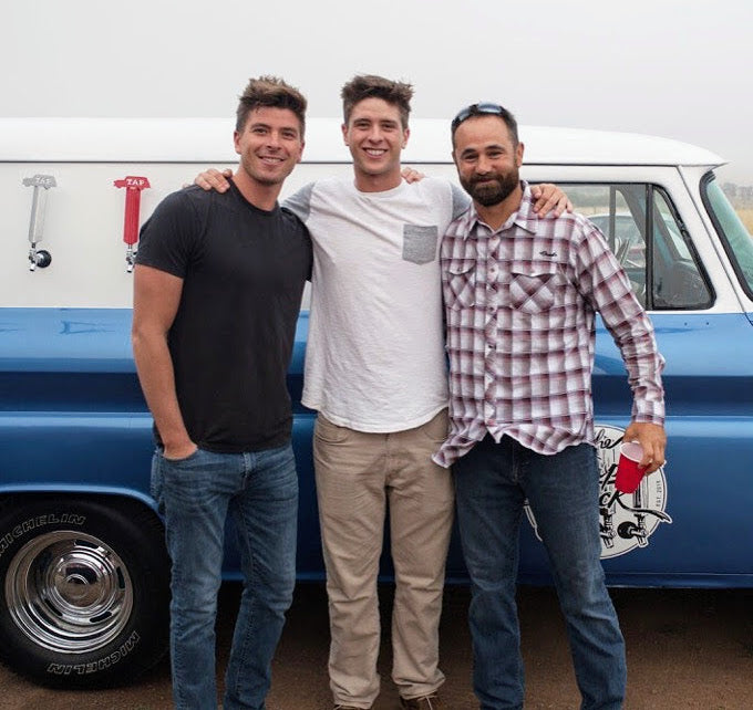 Beer Truck, Tap Truck, Wine Truck, Mobile Bar, wedding rental, craft beer, classic cars, bar on wheels, mobile cocktails, bar catering, cocktail catering, vintage beer truck, beer truck nation, party idea, beer truck hunting, @taptruckusa